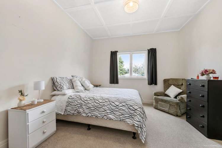 723 Waitakere Road Kumeu_15