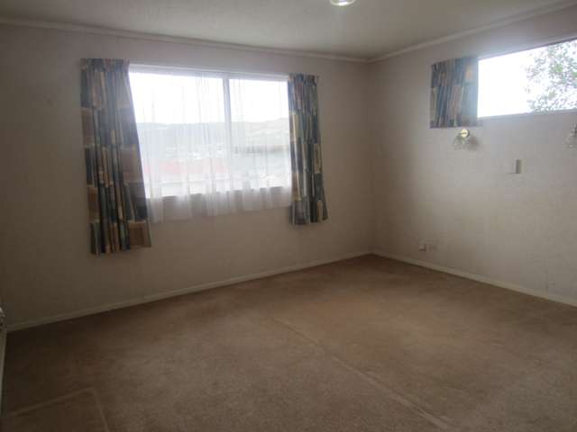 66 Fyvie Avenue Tawa_4