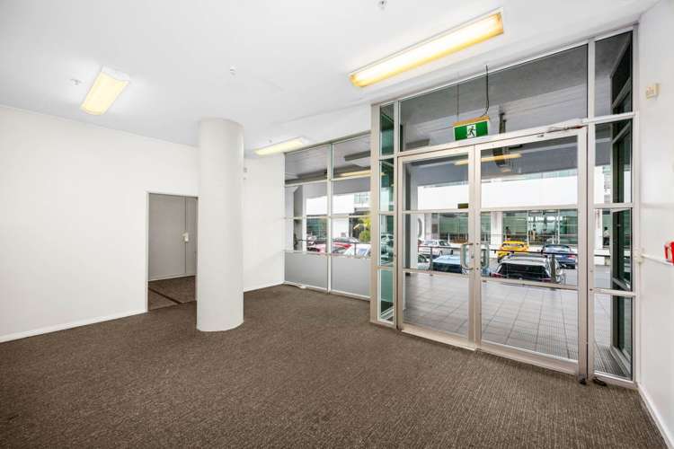 Unit 8/145 Quay Street City Centre_8