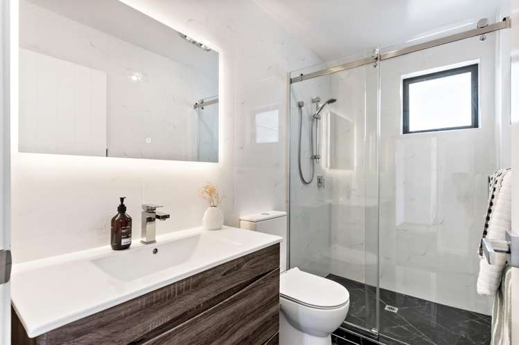 8 Renata Crescent Te Atatu Peninsula_23