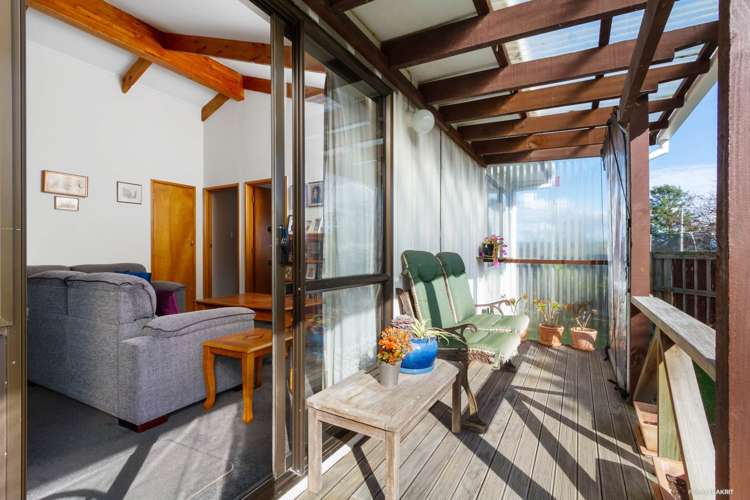 2/692 Te Atatu Road Te Atatu Peninsula_7