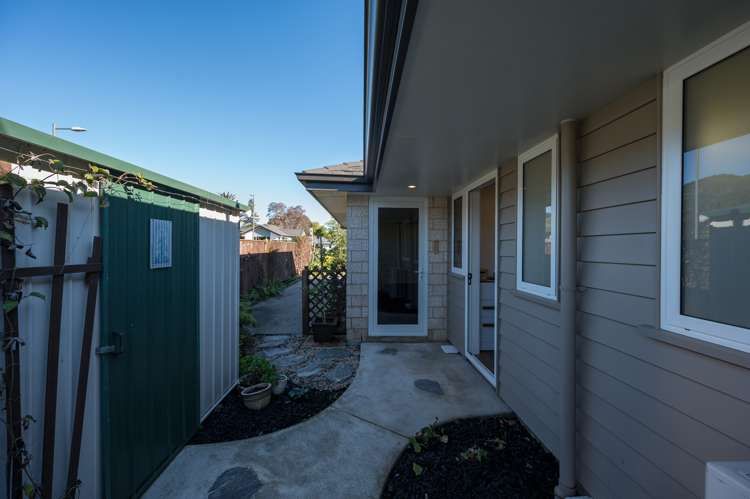 43 Fairose Drive Richmond_26