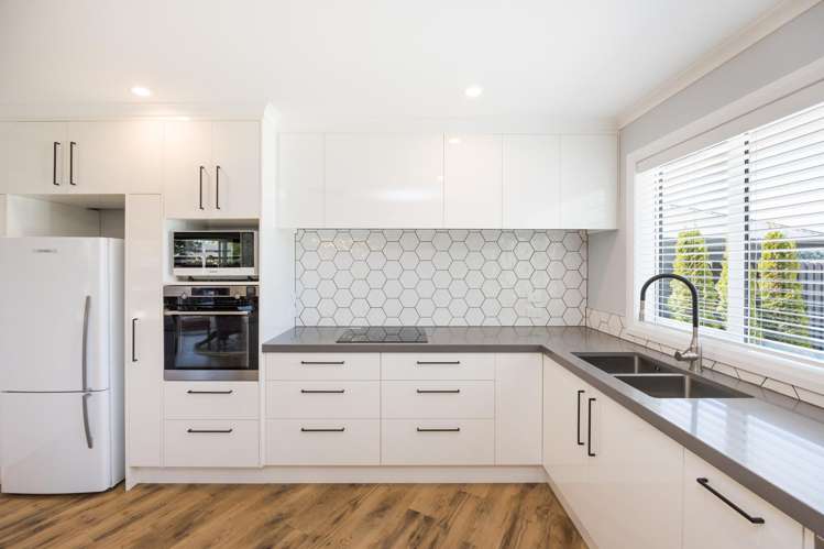 33 Coutts Way Fitzherbert_3
