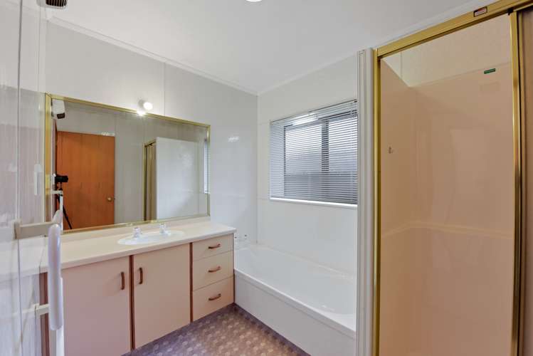 1 De Cesare Way The Wood_13