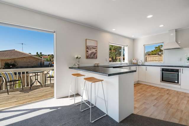 14 Greta Place Stanmore Bay_4