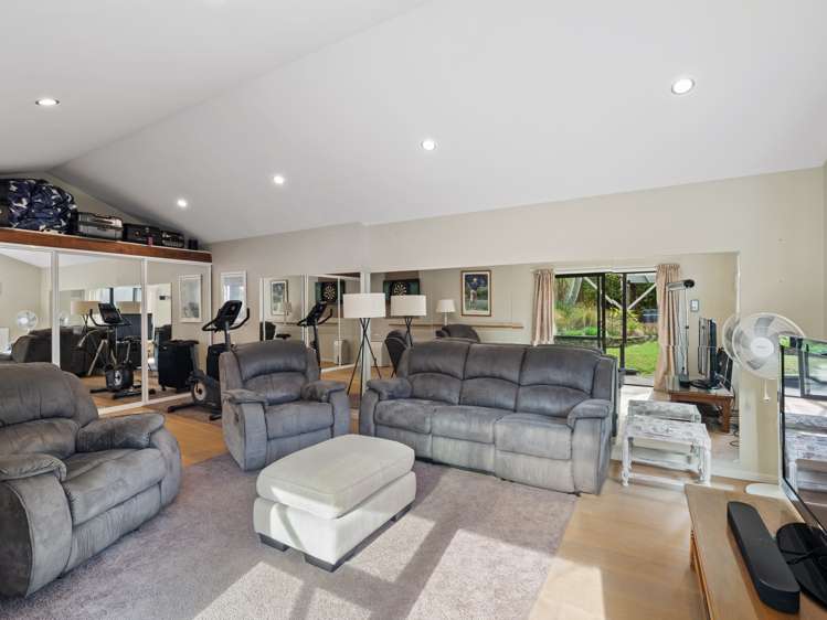 2/531 Beach Road Murrays Bay_26