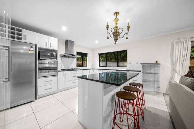 1 Waldorf Crescent Orewa_4