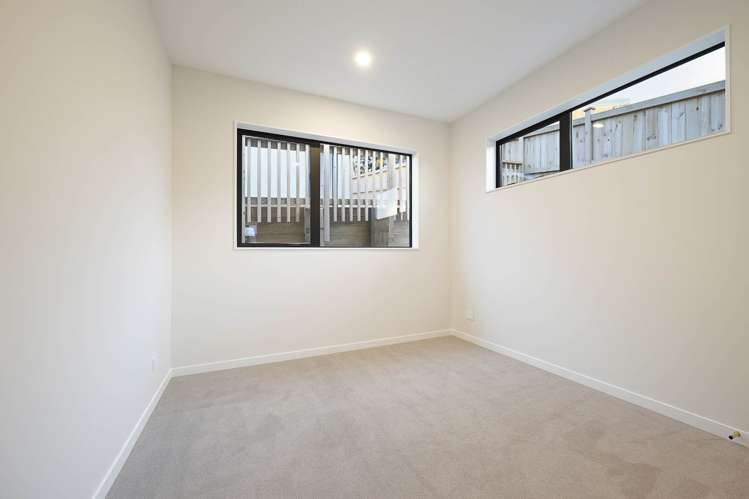 16 & 16A Katote Avenue Swanson_37