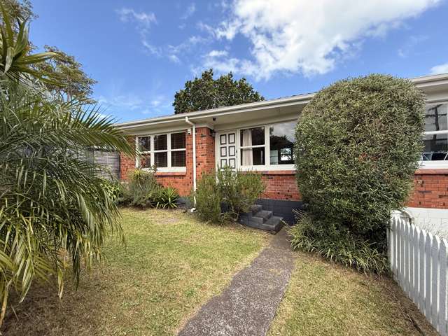 Two Bedroom Unit, Glendowie