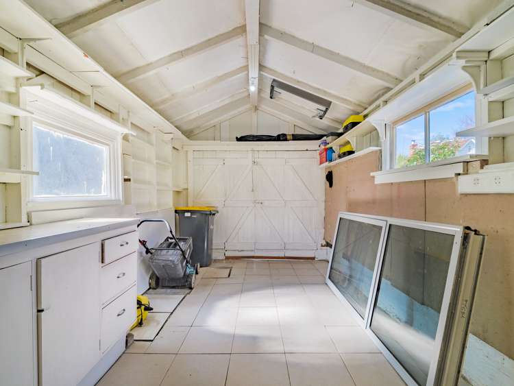 36 Garfield Avenue Roslyn_22