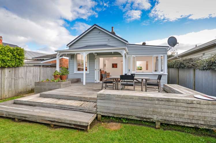 8 Huia Street Devonport_21