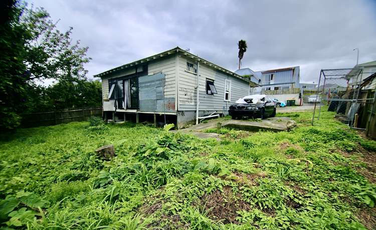 2/549 Glenfield Road Glenfield_5