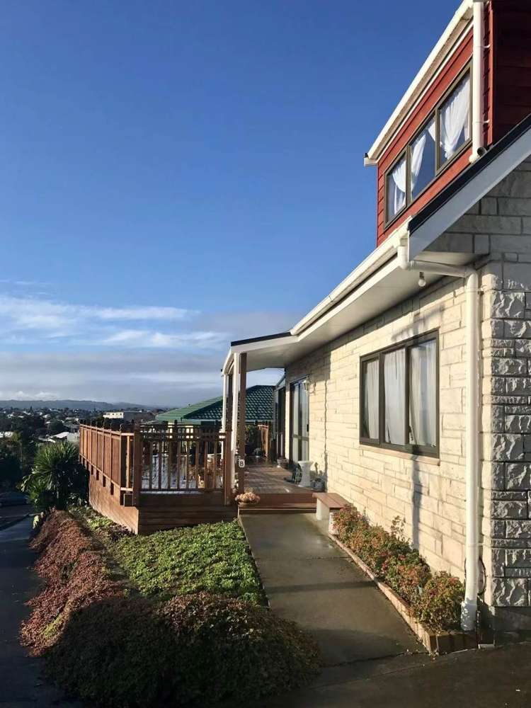 2/8 Walter Macdonald Street Howick_16