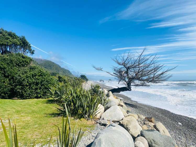 11 Main Road Ngakawau_2