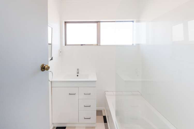 5 Marece Court Palmerston North Central_16