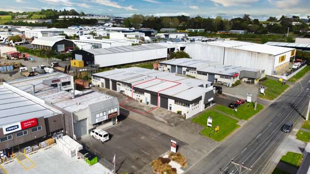 Highly desirable 143sqm industrial unit