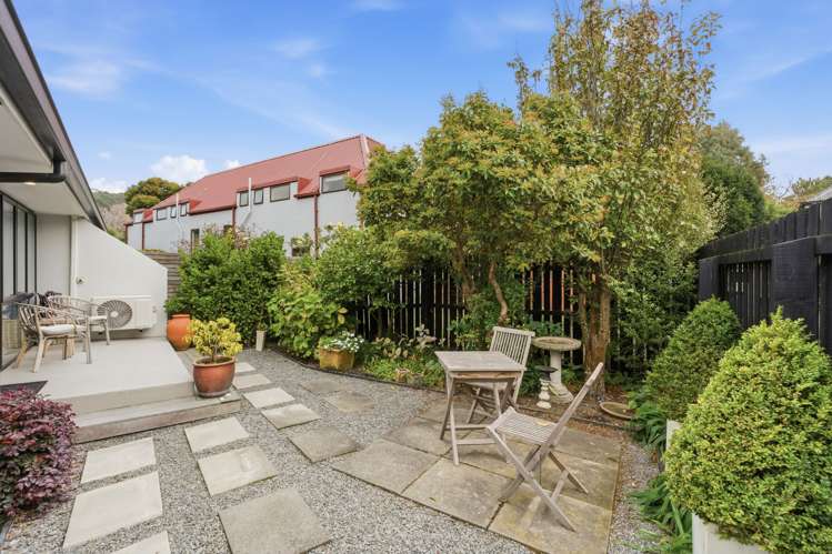 10/71b Main Road Redcliffs_13