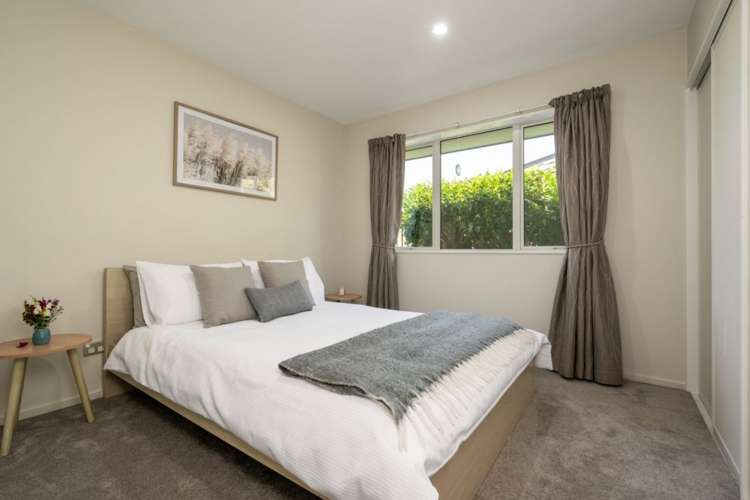 23 Famille Close Yaldhurst_8