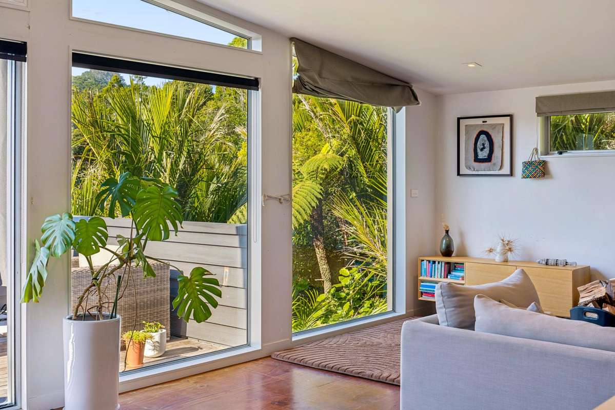 31 Lone Kauri Road_4
