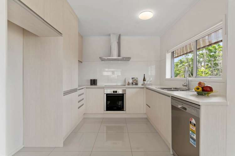 56 Girrahween Drive Totara Vale_5