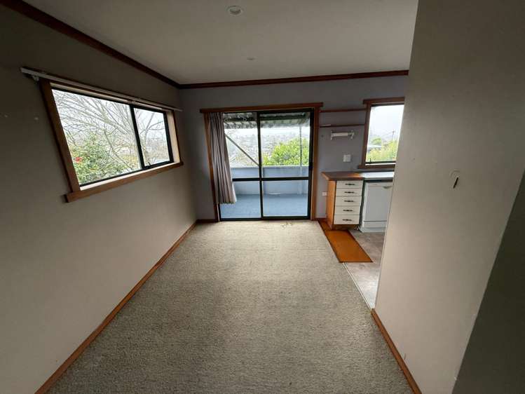  2/21 Hall Road Glenfield_14