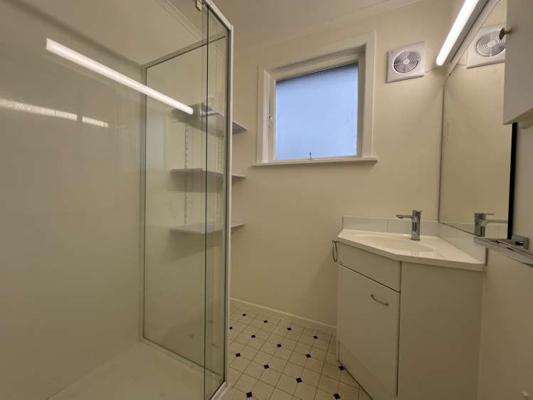 42 Kawiti Avenue Point England_6