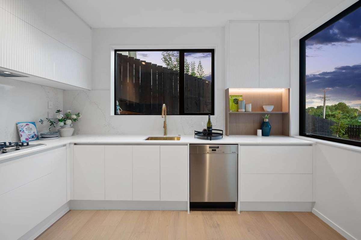 2, 3, 4/1 Montana Avenue_1