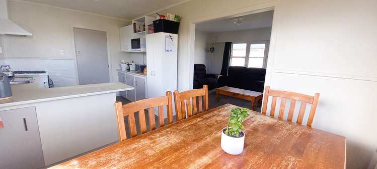 4 Carlyle Street Tuatapere_4