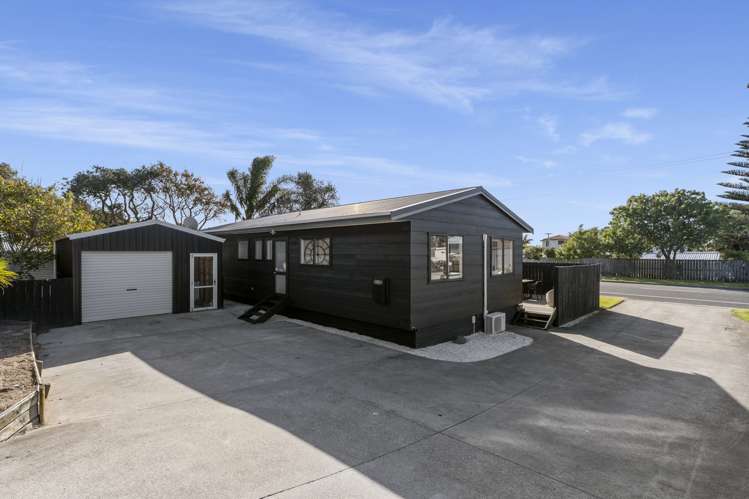 1164a Papamoa Beach Road Papamoa_1