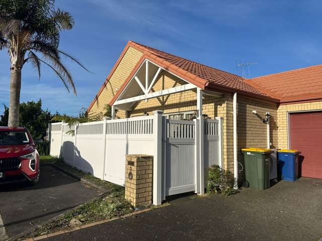 **Modern 3 Bedroom Brick Home with Private Outdoor Area – Ranui**