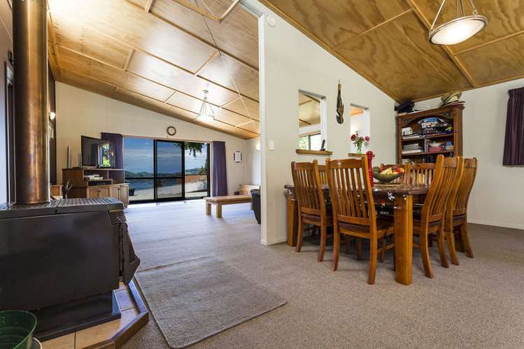 227 Reservoir Road Sawyers Bay_14