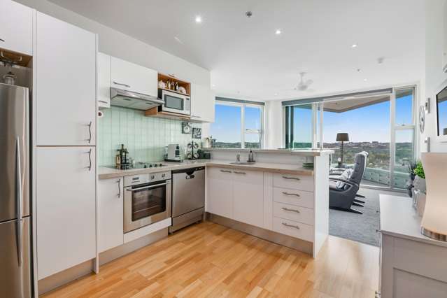 1110/11 Tamariki Avenue Orewa_4