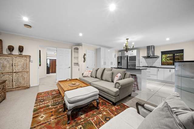 1 Waldorf Crescent Orewa_2