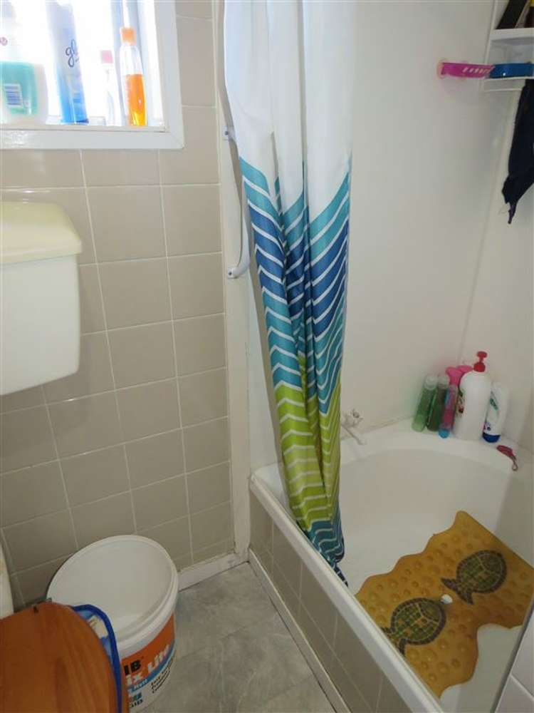 2/287 Main South Road Hornby_12