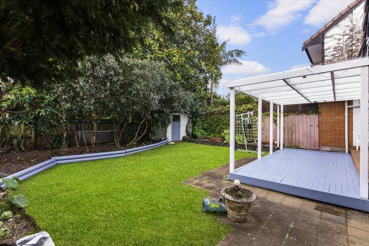 2/7 Roslyn Road Mount Wellington_10