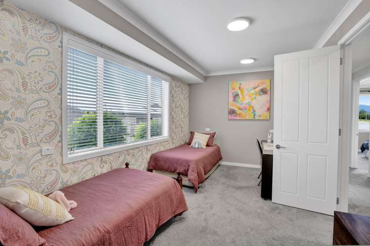 32B Bird Road Stratford_21