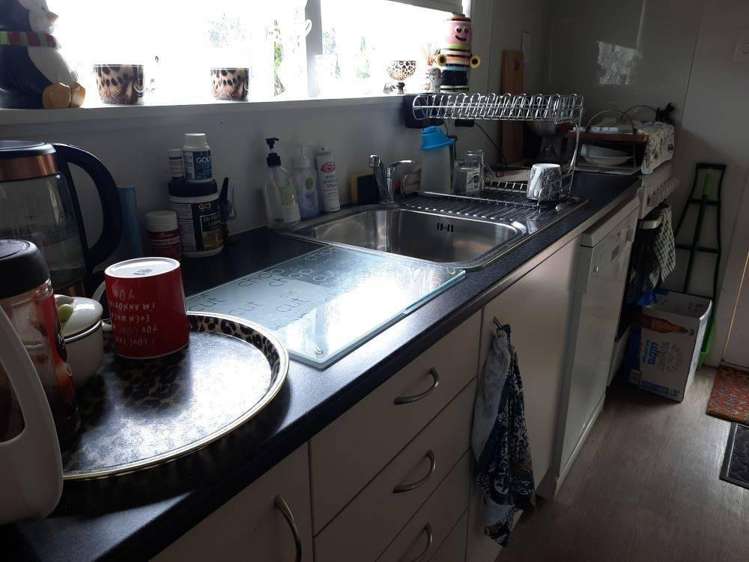 3/8 Paul Place 10694_5