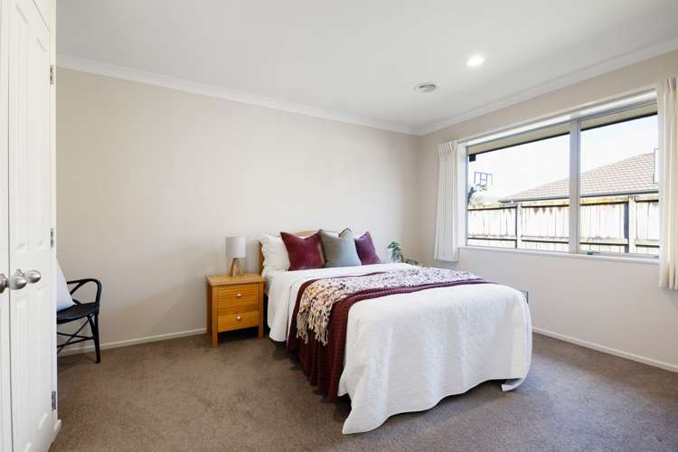 2 Miers Glade Rototuna North_16