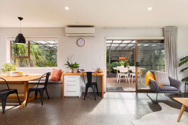 2/83 Owairaka Avenue Mount Albert_4