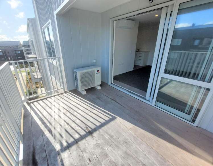 208 Eileen Newey Place 11401_8