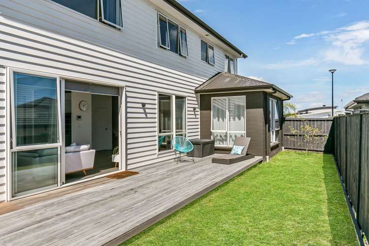 3 Defender Crescent Beachlands_16