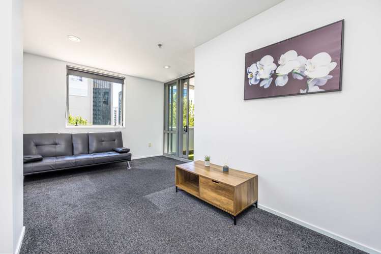 4j/15 City Road Auckland Central_6