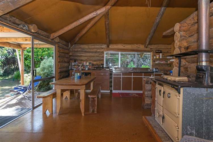 29 Awaroa Inlet Awaroa Bay_3