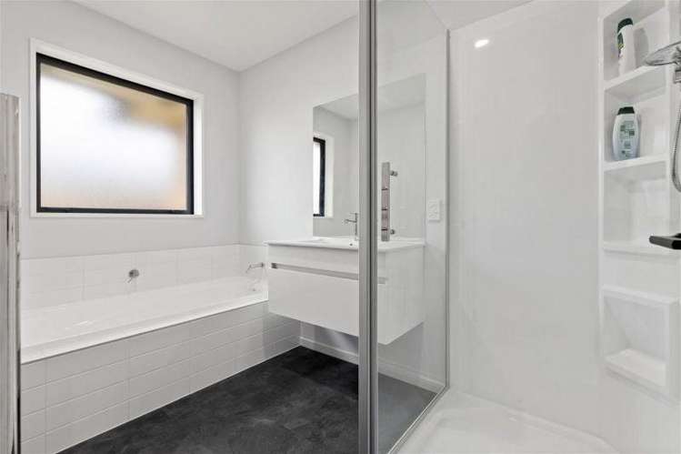 27 Lunn Cr Leeston_15