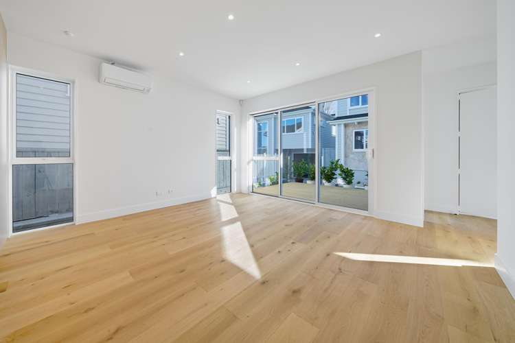 Lot 6/14,16,18 William Souter Street Forrest Hill_7