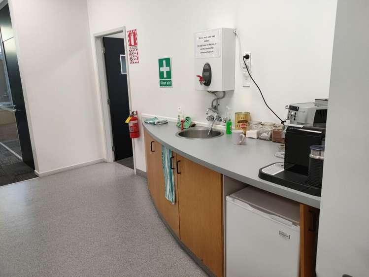 14 Tyers Road Ngauranga_8