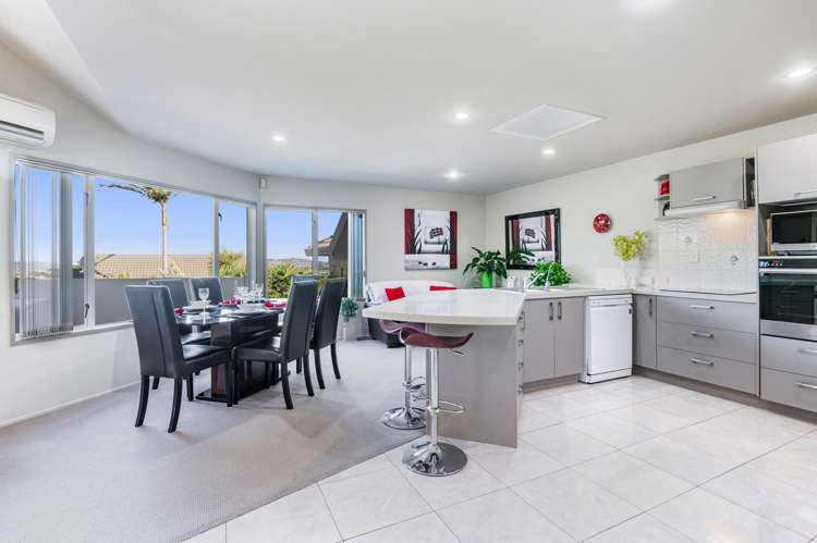 26 Savoy Road Orewa_19