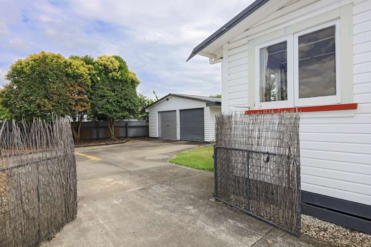 1015 Heretaunga Street East Parkvale_11