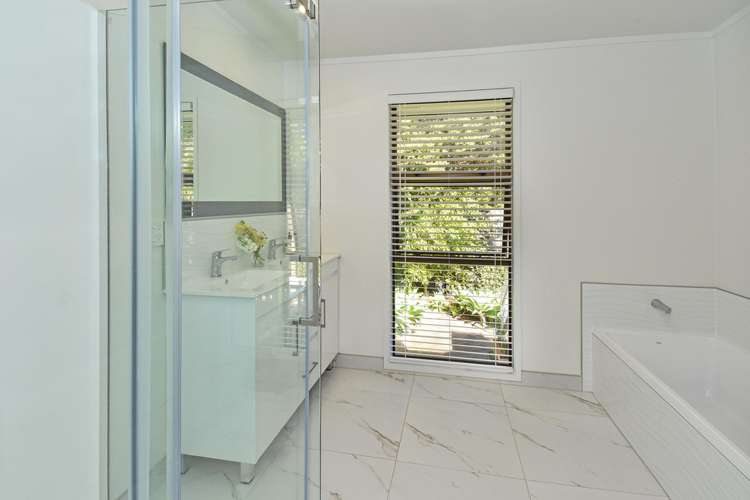 10 Kingsclere Place Goodwood Heights_11