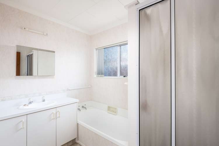 2/17 Whiteley Street Moturoa_19